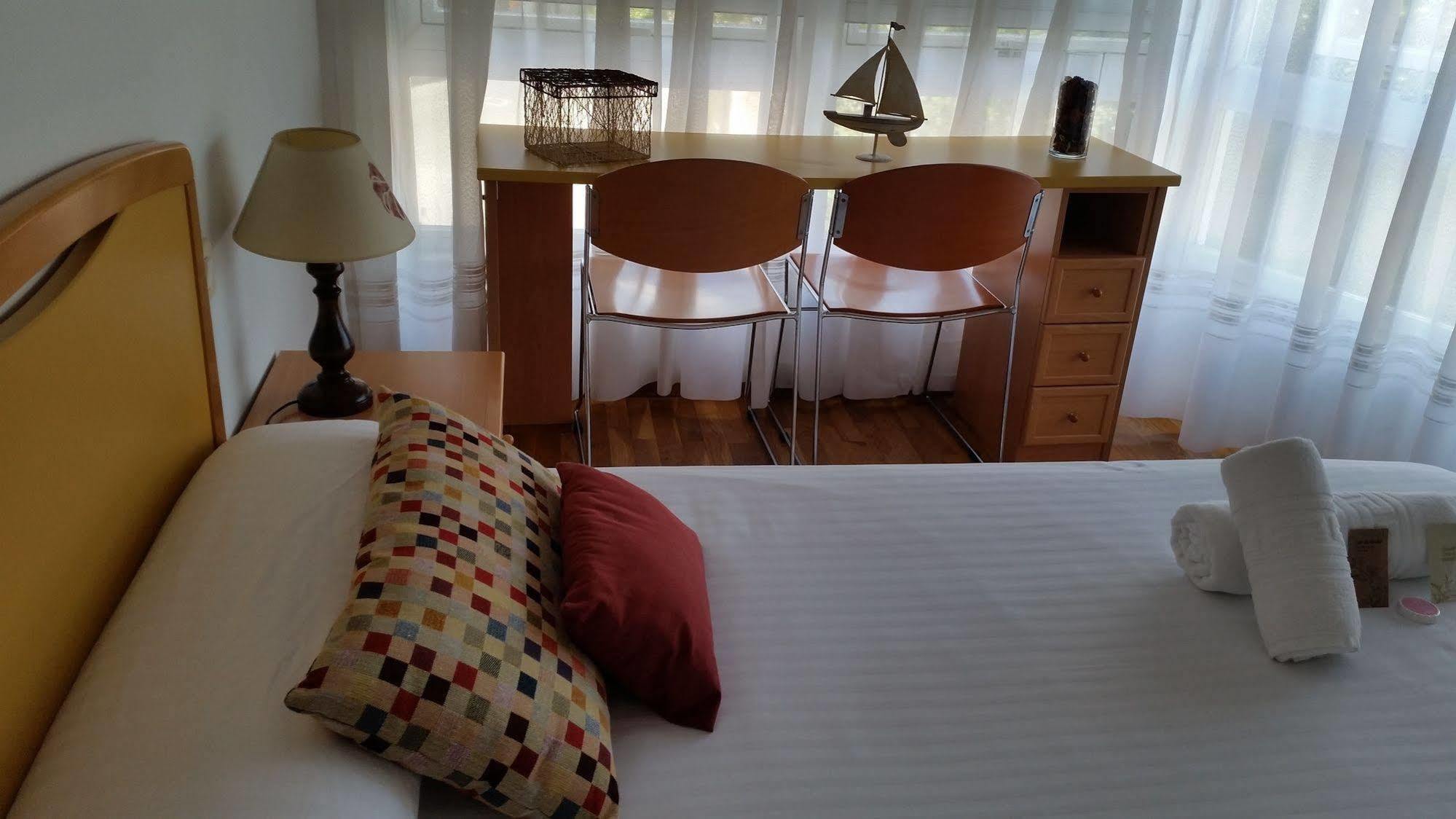 Hostal Lucus Lugo Exterior foto